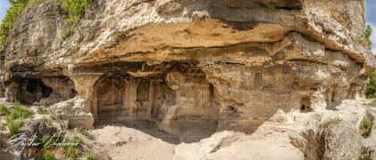 Albotinski_skalen_manastir_Panorama1