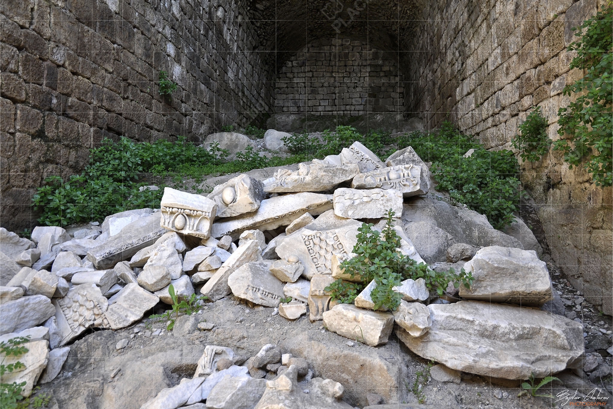 Клетките за животните в „зоологическата градина“ (DSC0937)