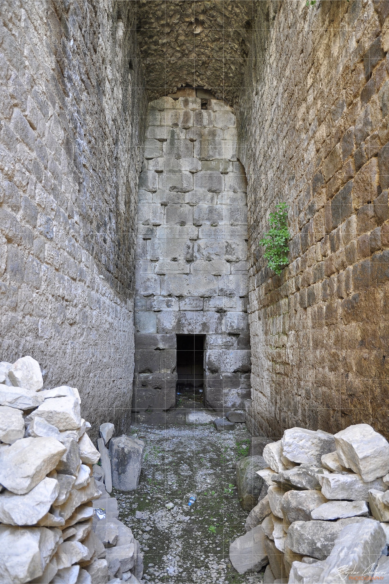 Клетките за животните в „зоологическата градина“ (DSC0938)