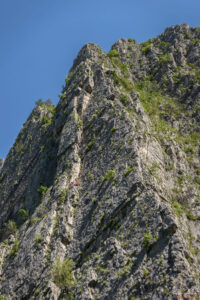 Тур Безинги - поглед от паркинга