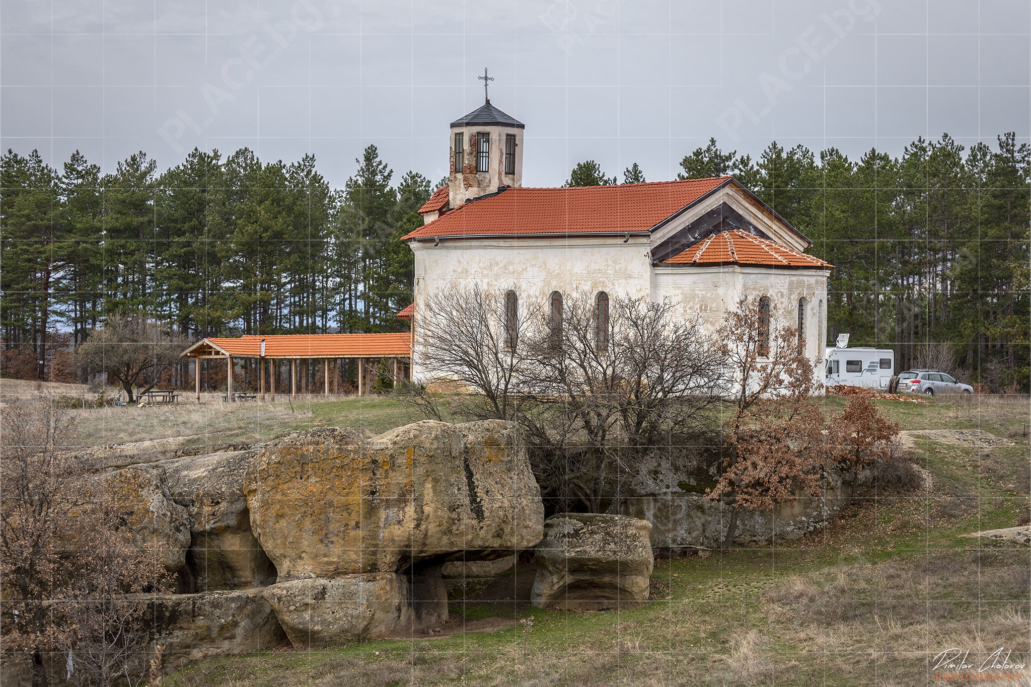 Църква Свети Георги над скално светилище “Провиралката” (DSC_0889)