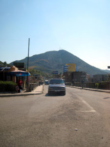 По пътищата в Албания