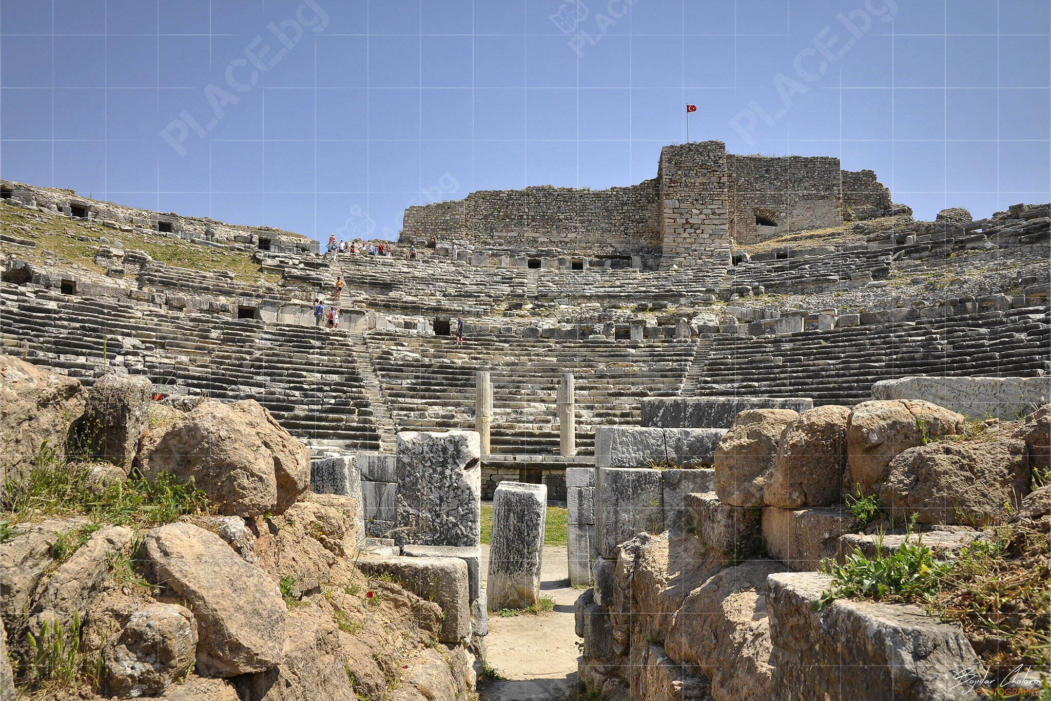 Амфитеатъра и крепостта Милет (DSC0858)