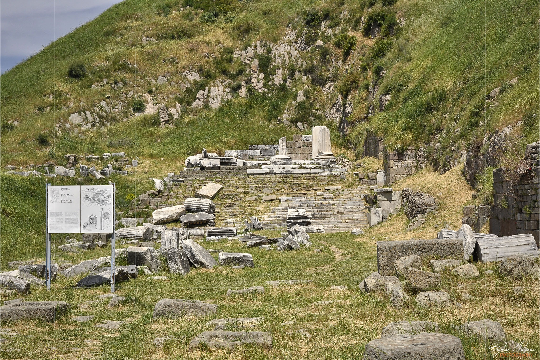Пергам – храмът на Дионисий в края на театралната улица (DSC0067)