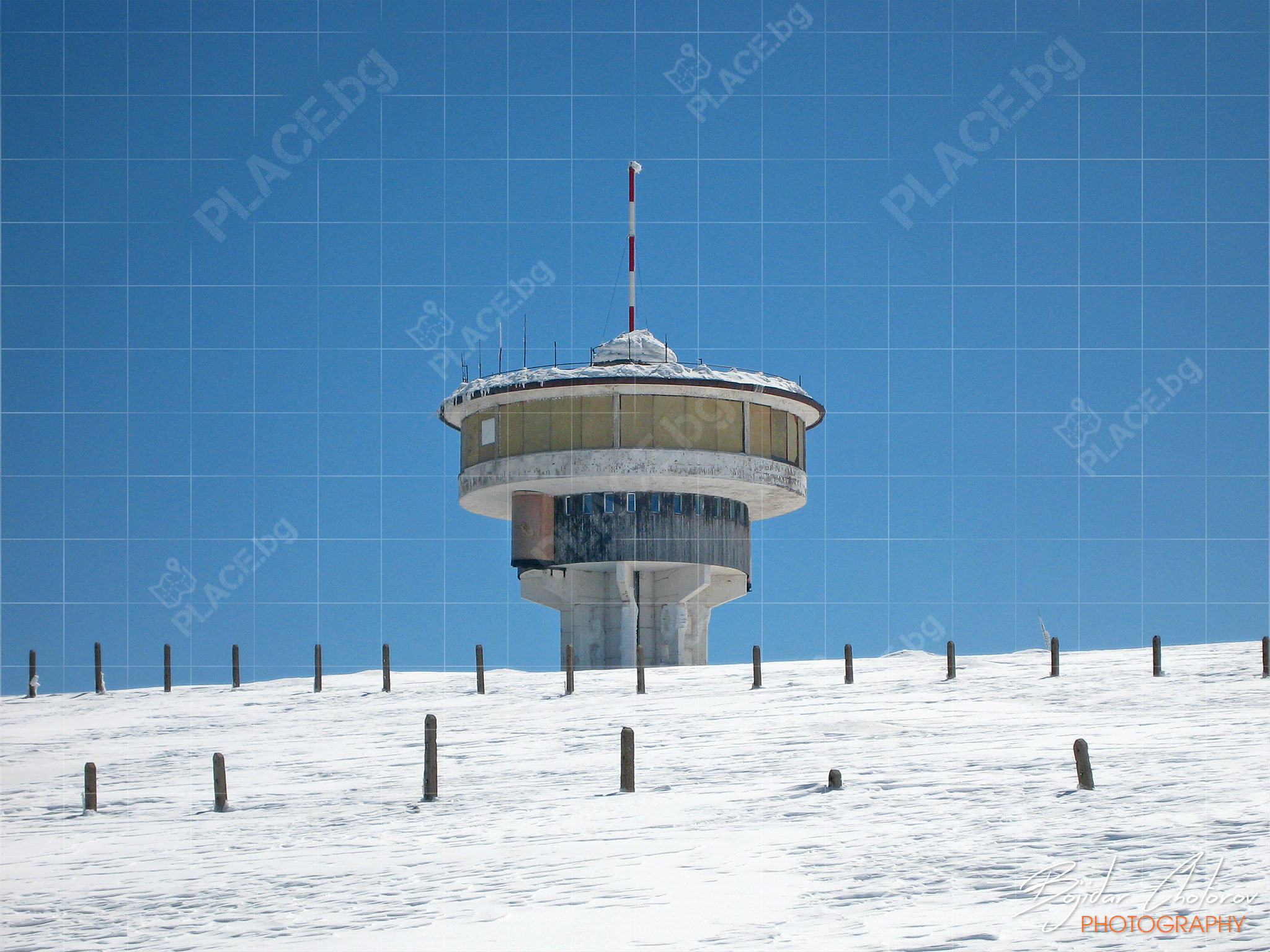 Изоставената сграда на метеорадара на връх Голям резен (IMG_0126)